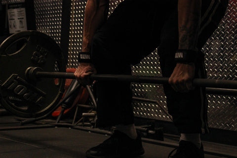 MITO Padded Lifting Straps | High-Quality Weightlifting Wrist Straps
